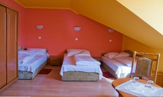 Hotel Czardasz Września Pokoj fotografie